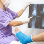 Wie ein Orthopäde bei Knieproblemen langfristige Lösungen bietet