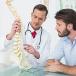 Wie ein Orthopäde Ihnen hilft, Schmerzen im Bewegungsapparat langfristig zu lindern